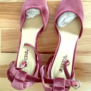 Chunky purple velvet heals with buckels